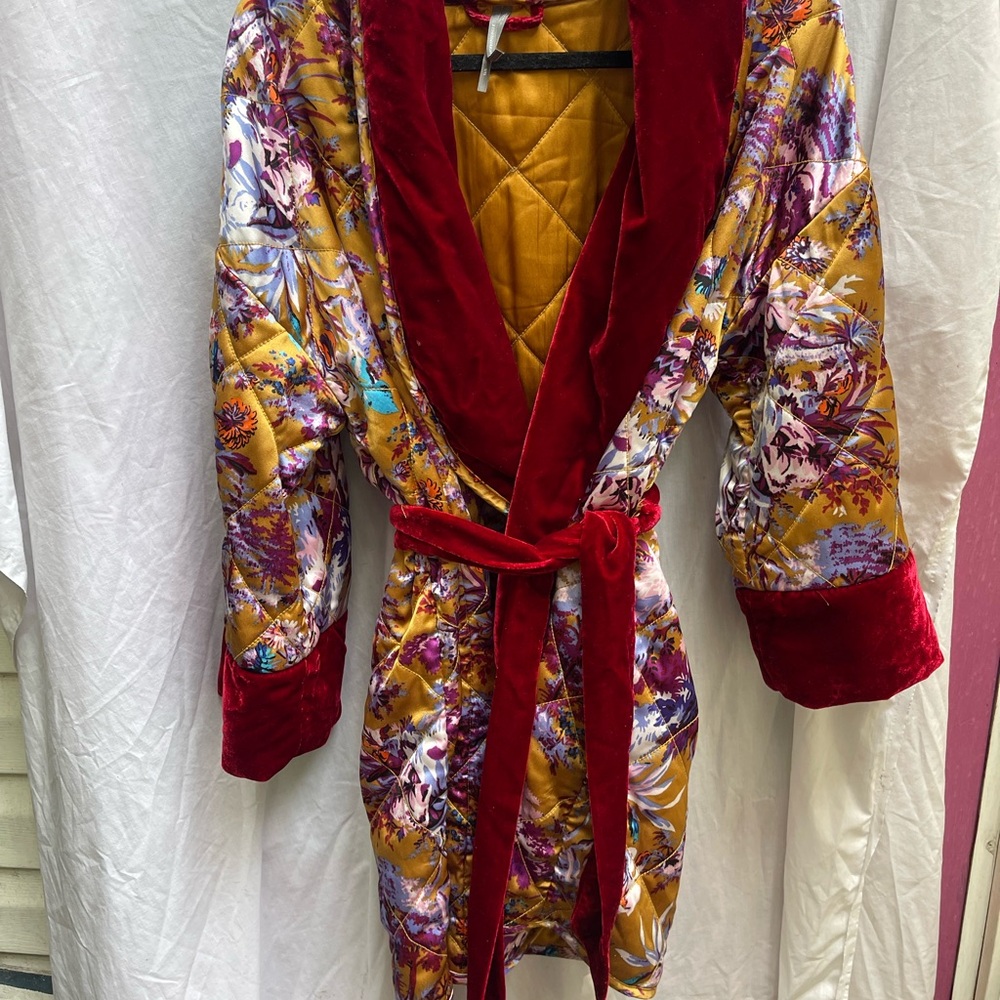 Anthropologie Burgundy and Gold Floral Velvet Coat